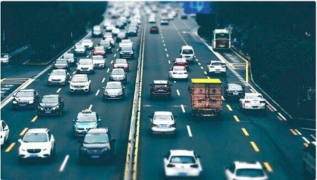 深究未來電動汽車市場趨勢,抓住車載晶振行業(yè)需求的”味蕾”